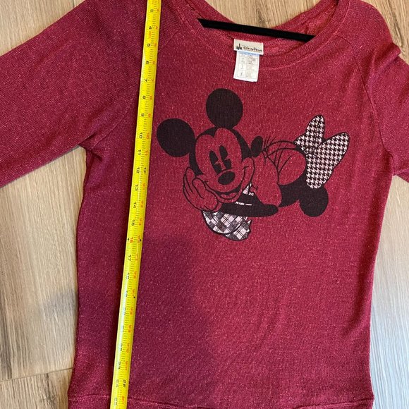 Disney Parks 2015 Mickey and Minnie Holiday Sweater - Picture 6 of 6